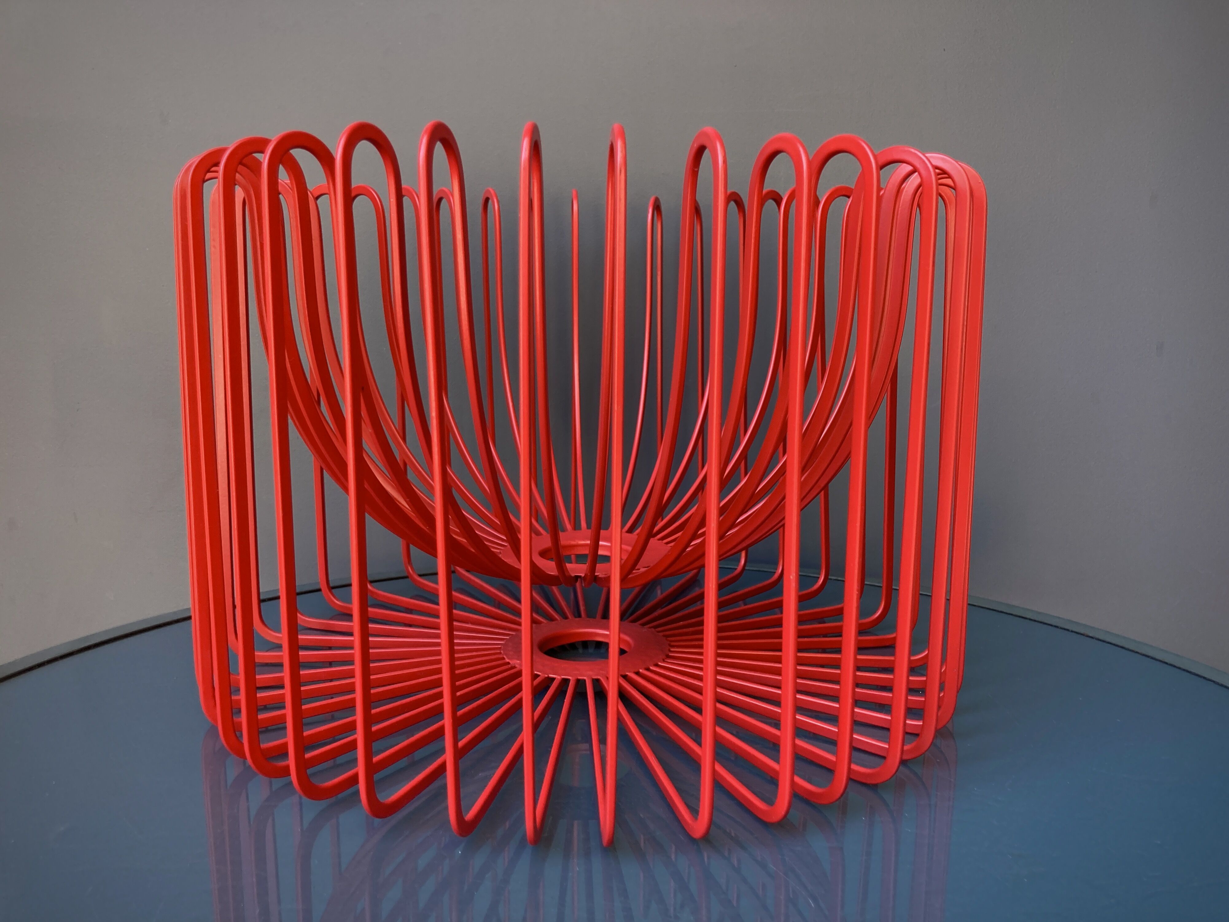 Coupe à fruit design metal rouge