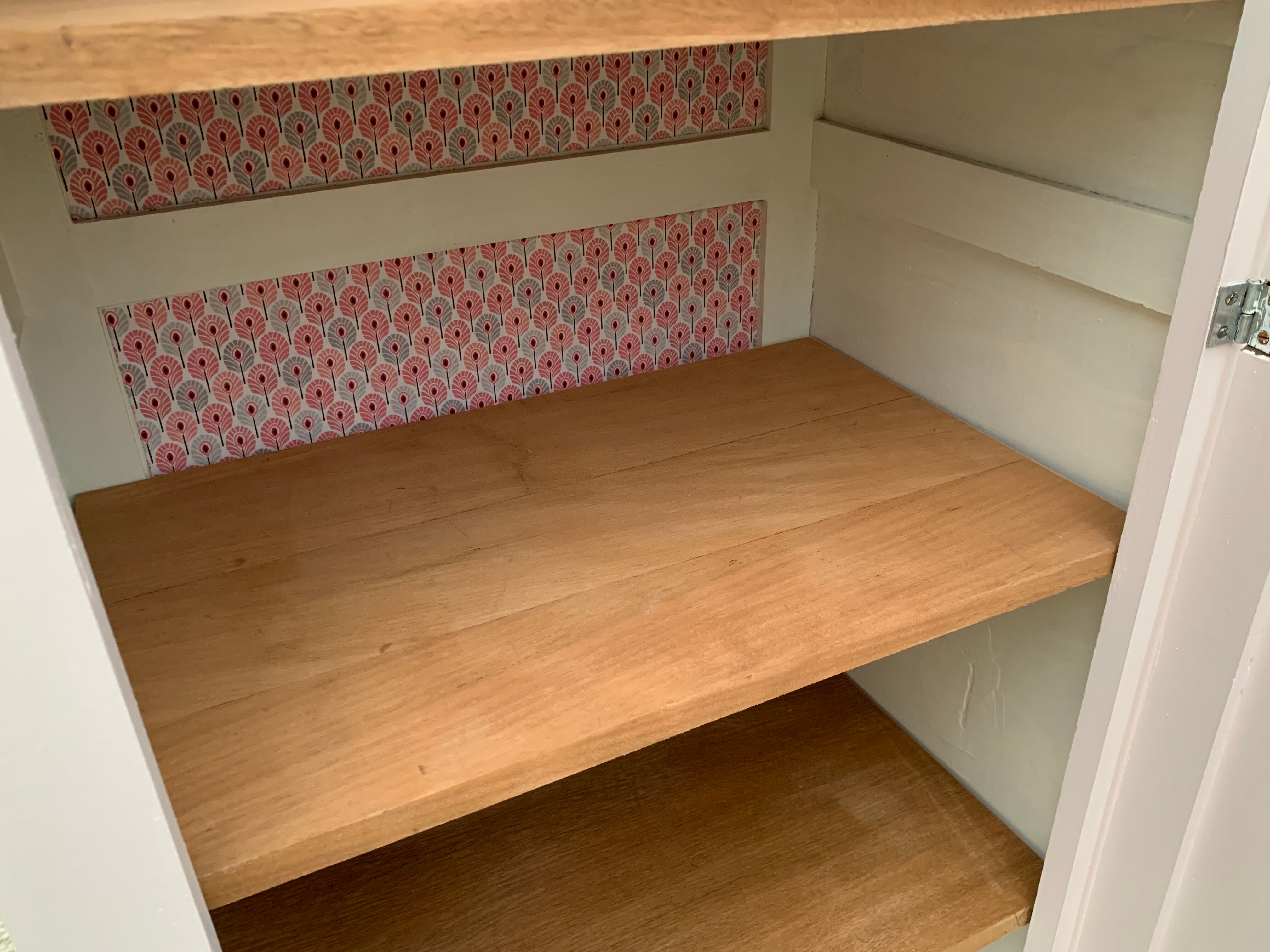 Parisian bonnetière cabinet nude 1930