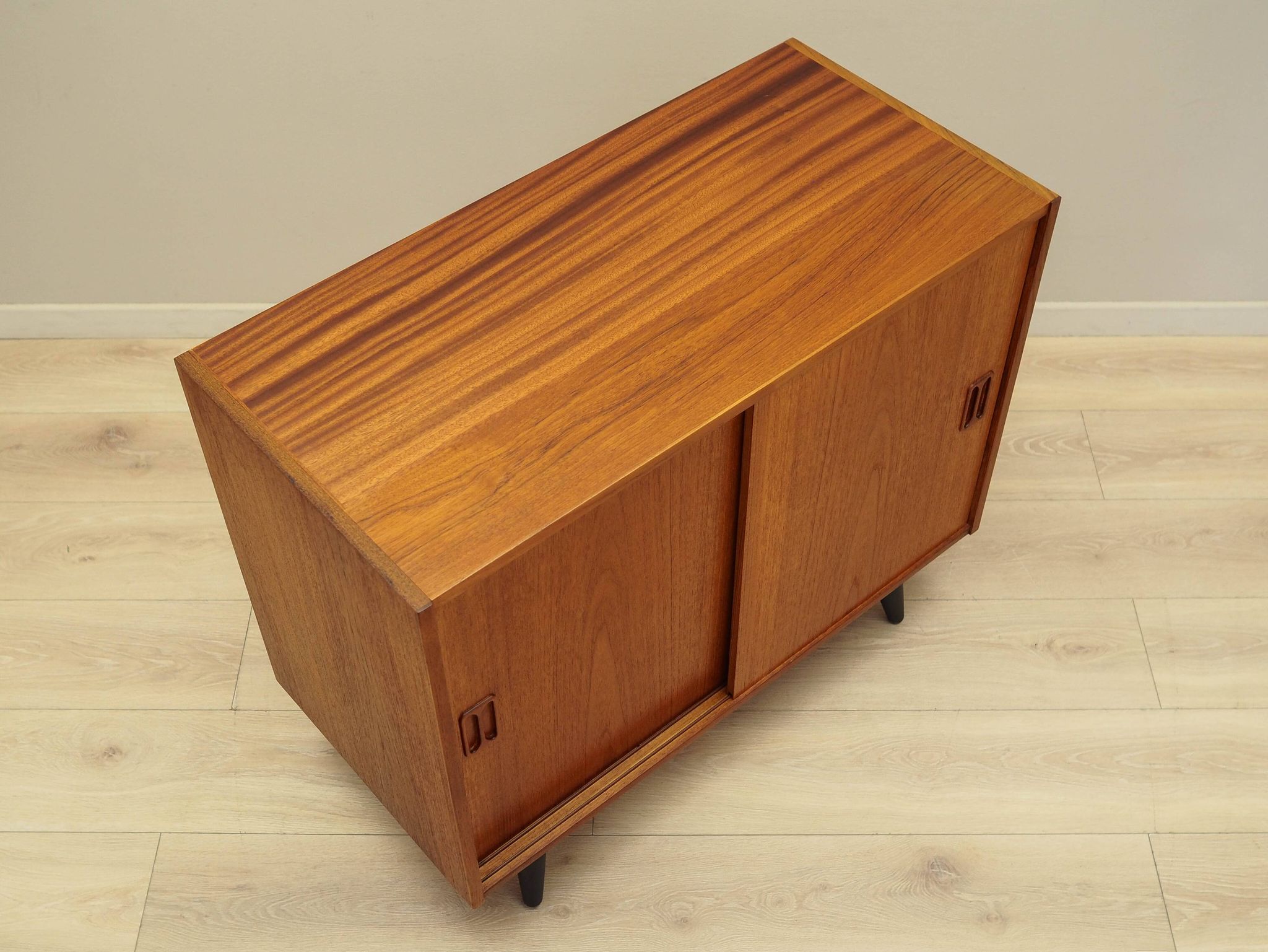 Meuble en teck, design danois, années 1970, fabrication : Danemark