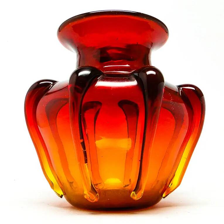 Vase moderne du milieu du siècle, en verre, conçu par J. Słuczan-Orkusz, Pologne, années 1970.