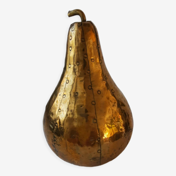 Poire en laiton decorative