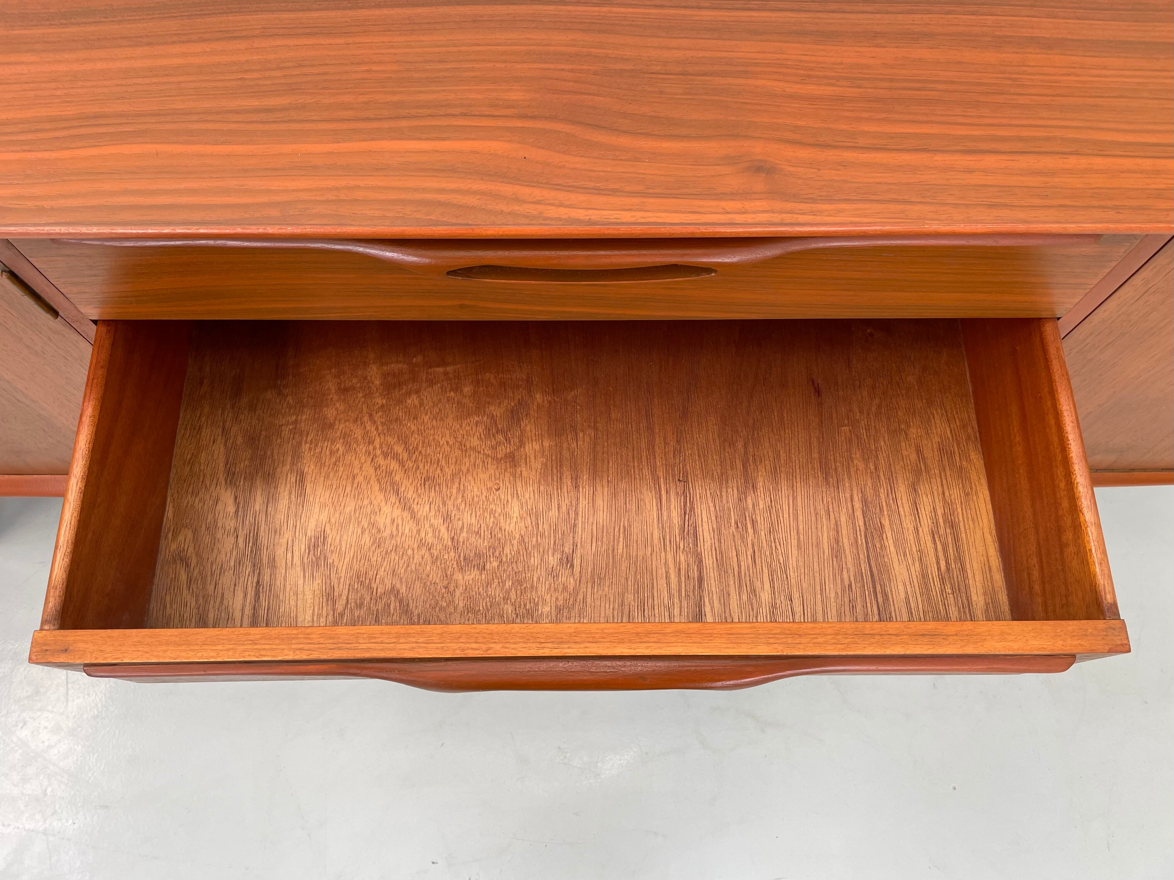 Enfilade Jentique vintage années 1960