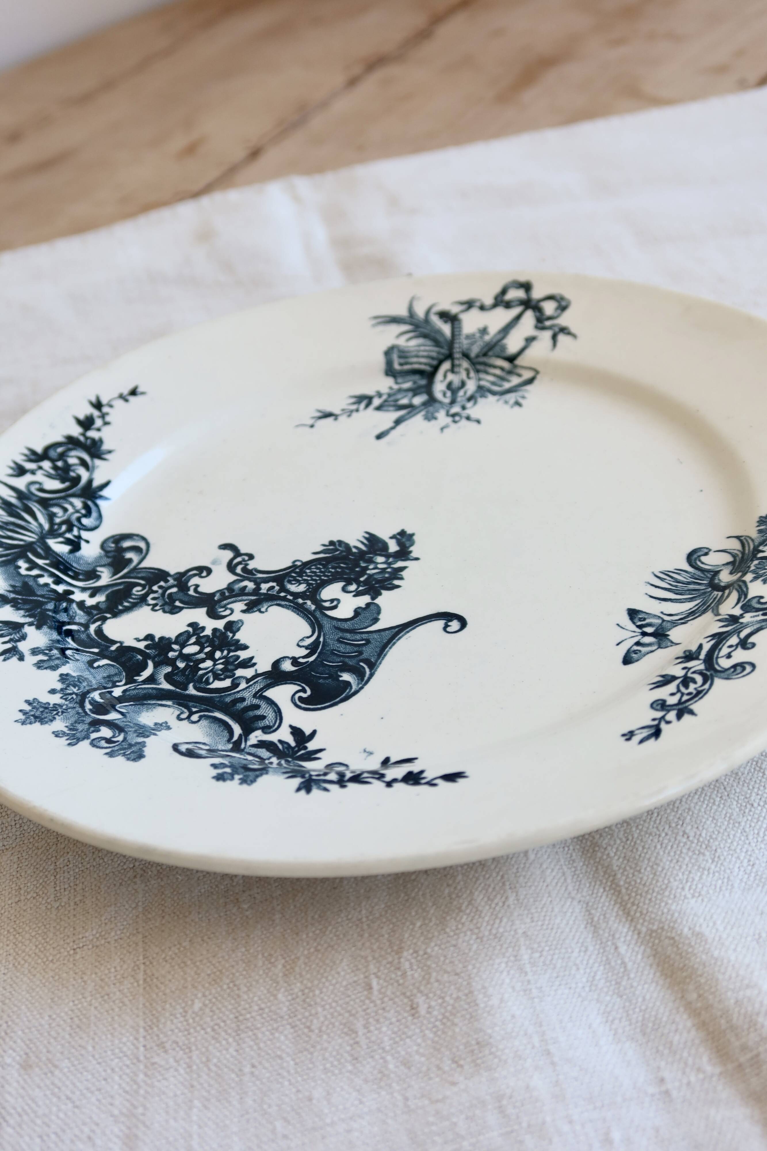 Assiette plate ancienne terre de fer - Boch Frères Keramis - Modèle Régent
