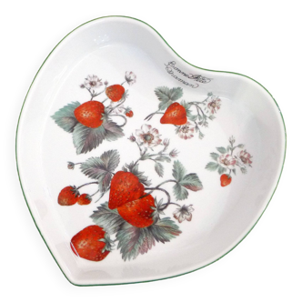 Heart & strawberries dish