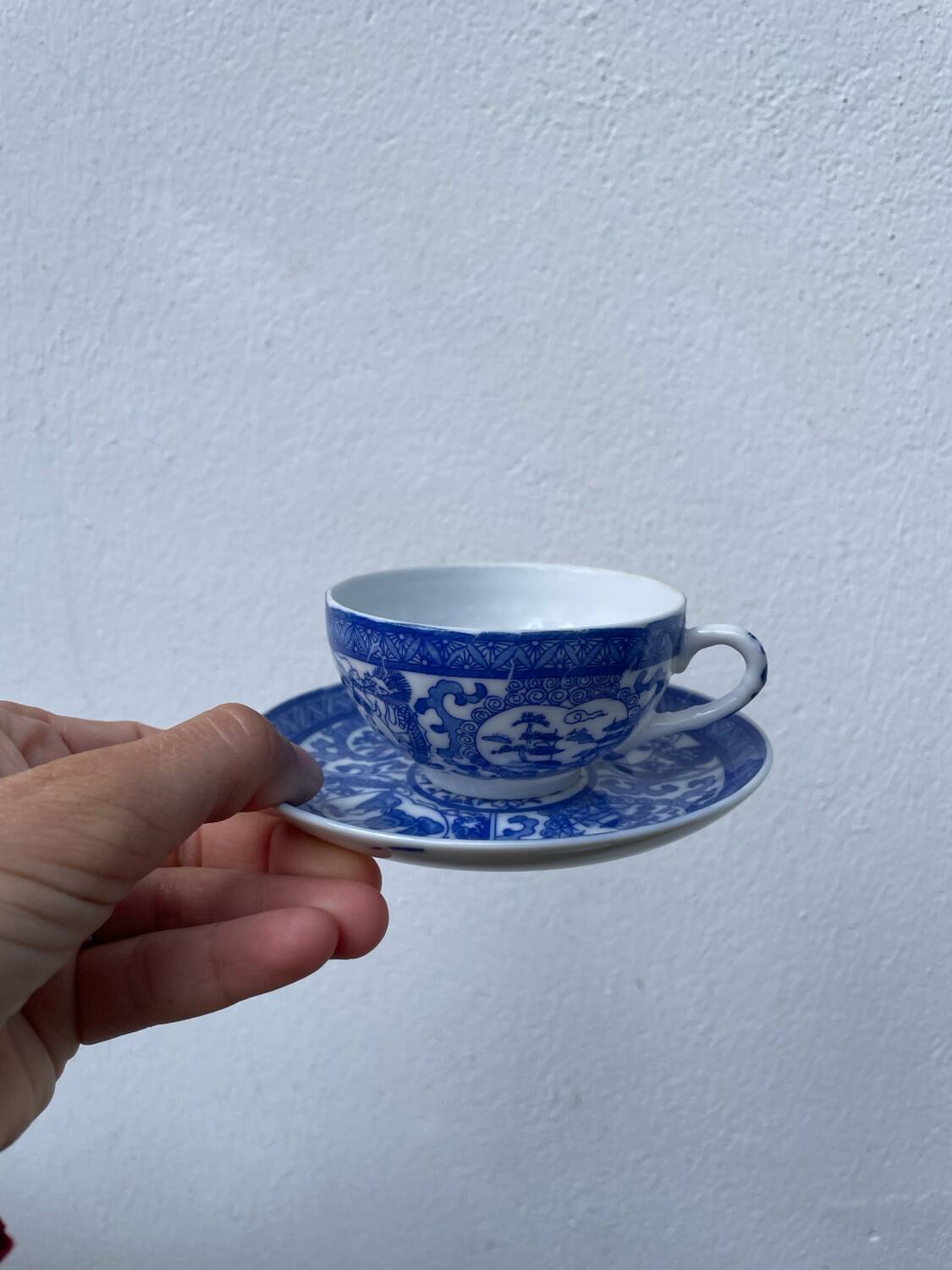 4 tasses porcelaine bleu Japon