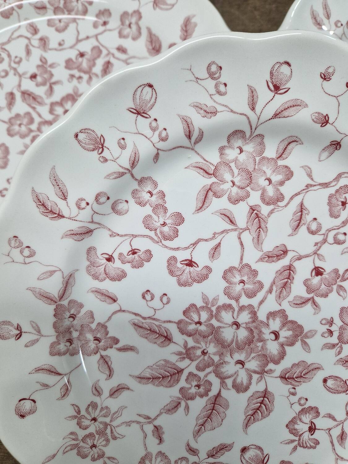 Set of 11 flat plates Nuova Fontebasso Made in Italy Floral pattern