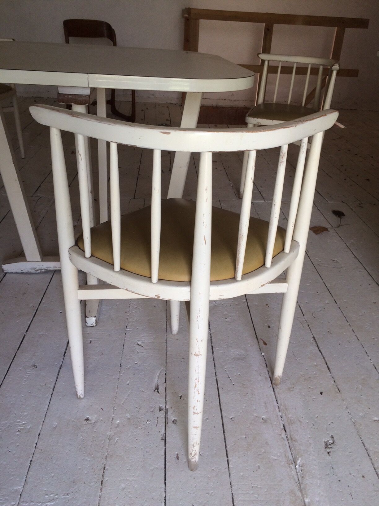 Set Thonet, table and chairs