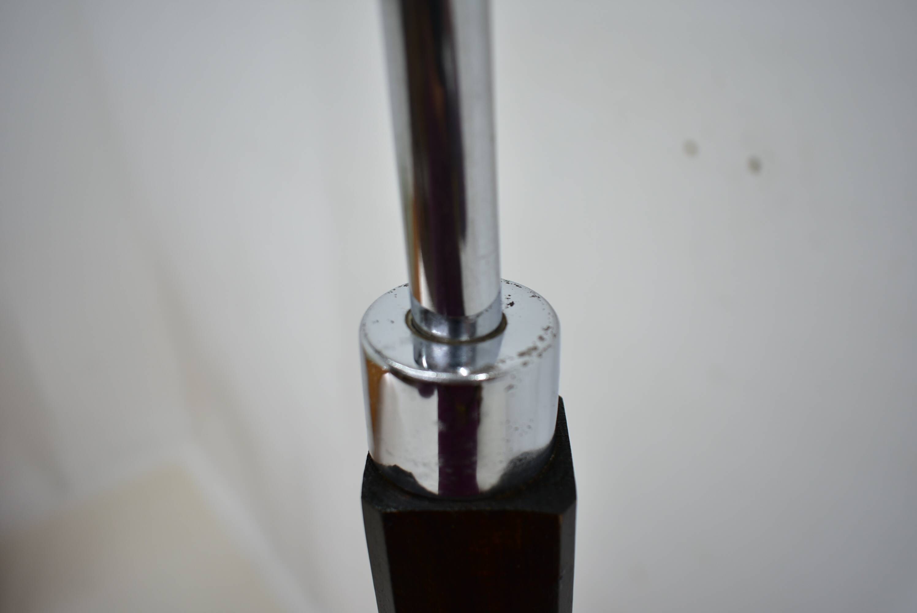 Lampe de sol Art Déco par Jindrich Halabala, années 1940.