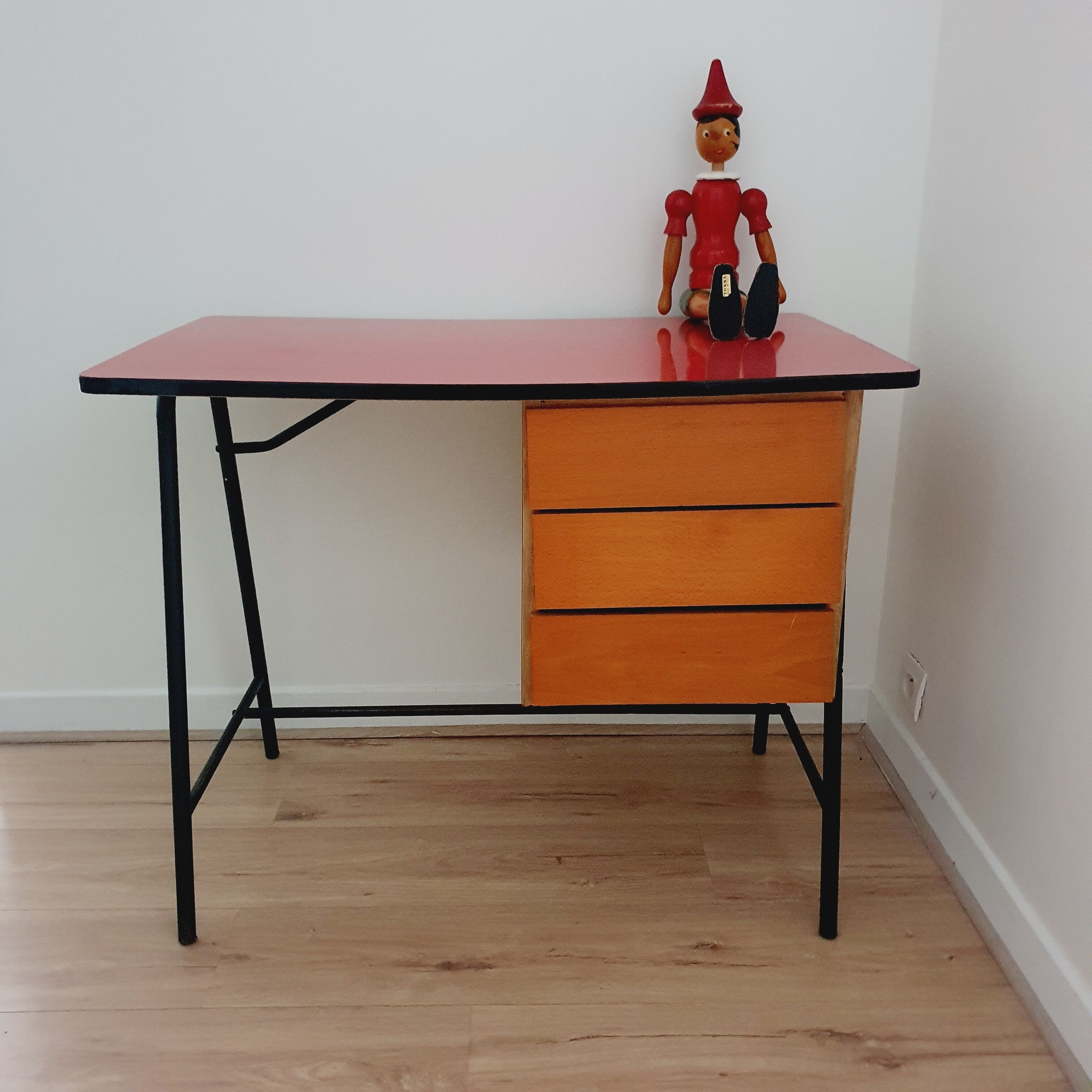 Vintage desk in red formica