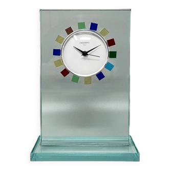 horloge de table des années 1970 par Omodomo en cristal. Fabriqué en Italie