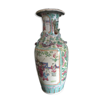 Vase - canton - porcelaine - scène familiale - XIXe siècle