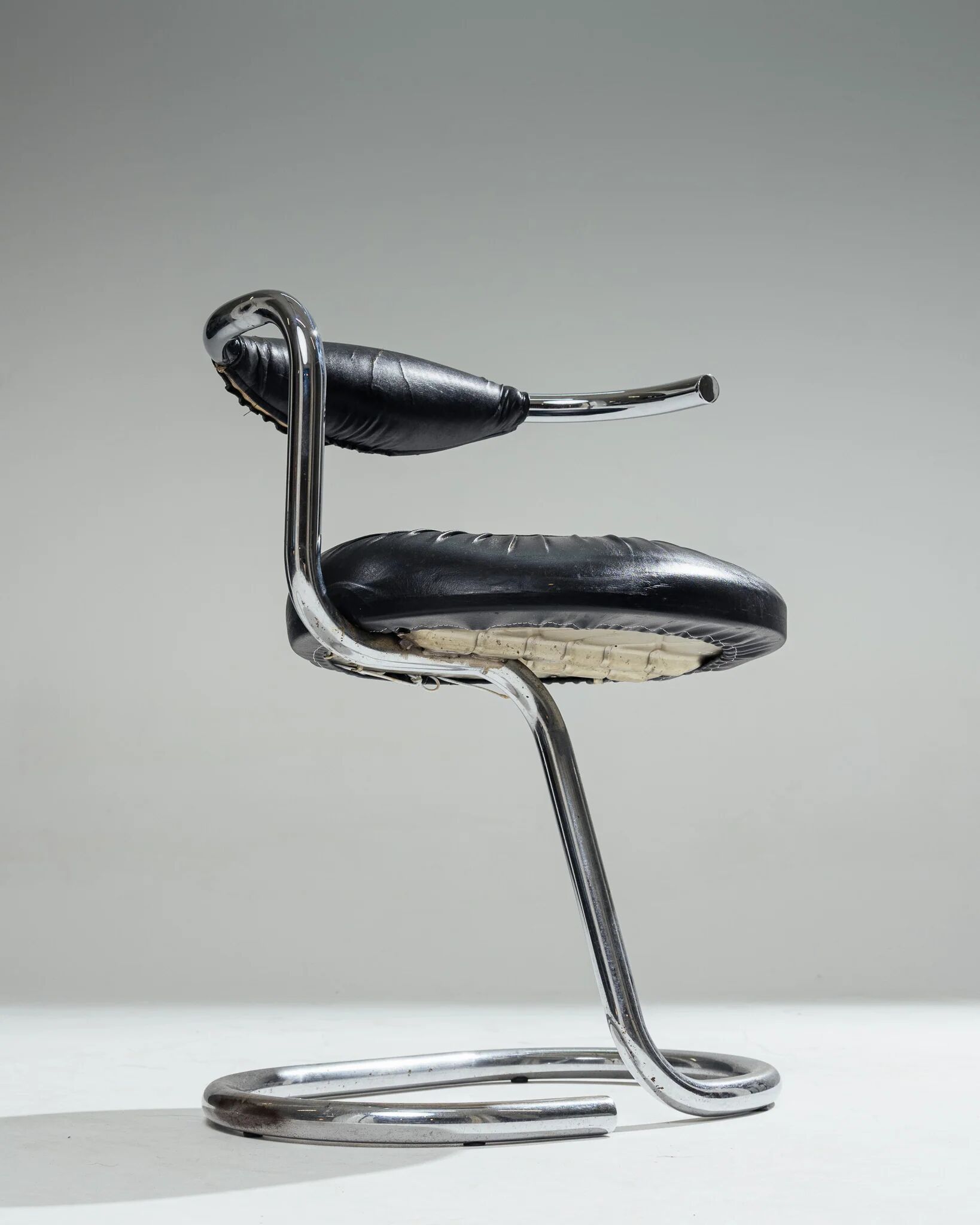 'Cobra' chair, Giotto Stoppino, 1970s