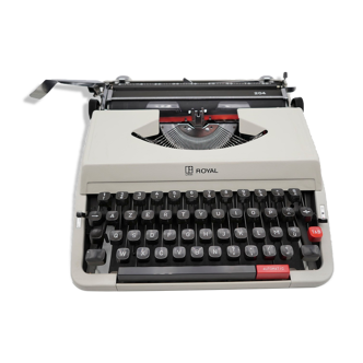 Royal 204 White New Ribbon Typewriter