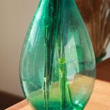 Turquoise vase, bubble effect