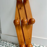 Pine accordion coat rack