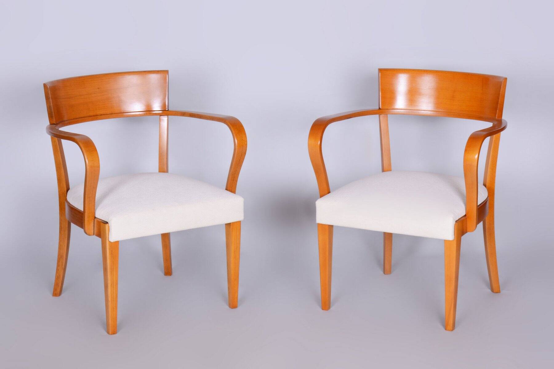 Art Deco Beech Armchairs attributed to Jindrich Halabala for Up Zavody, 1930s, Set of 2