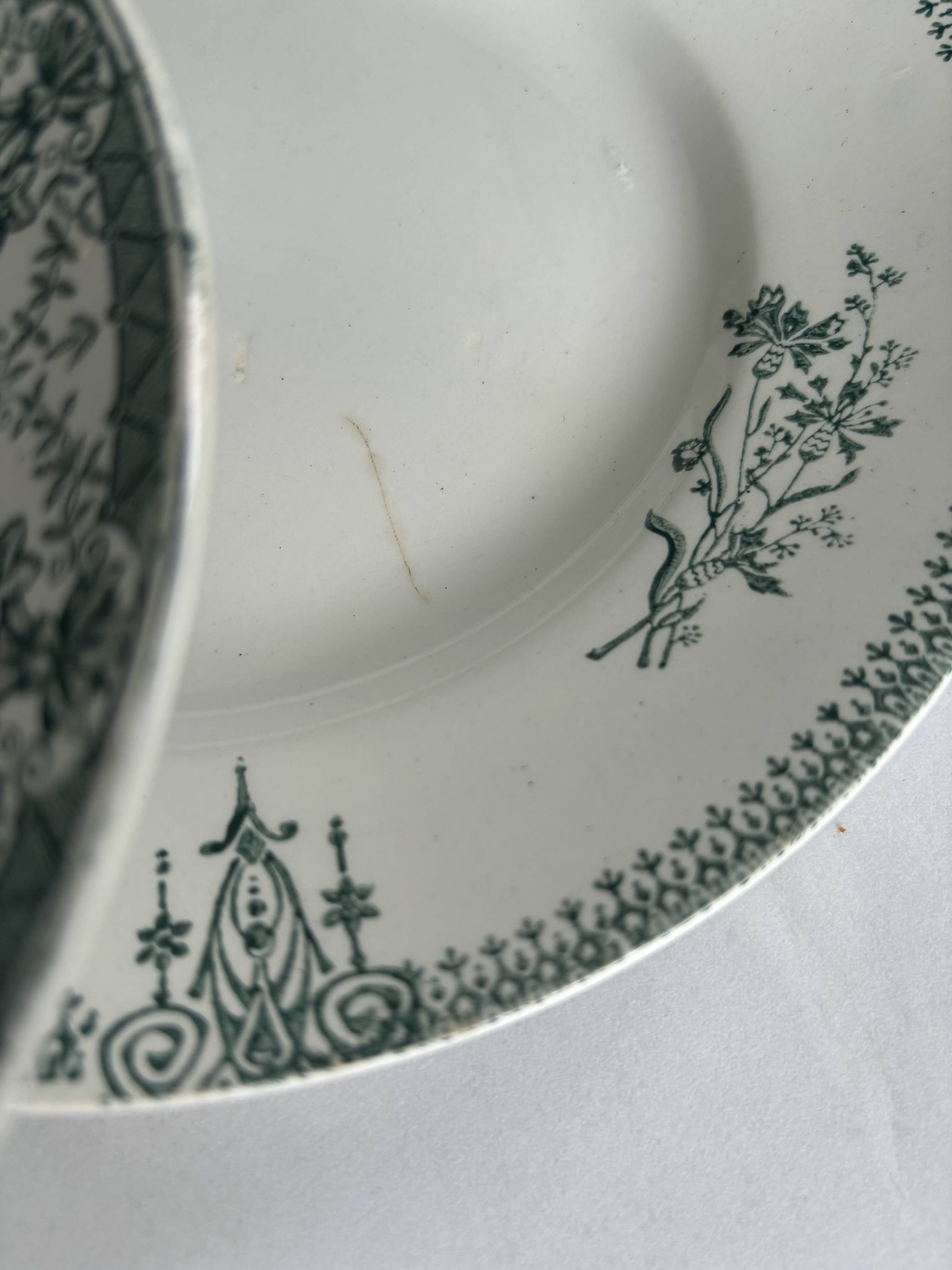 Lot 6 blue and green ironstone plates, antique French earthenware.