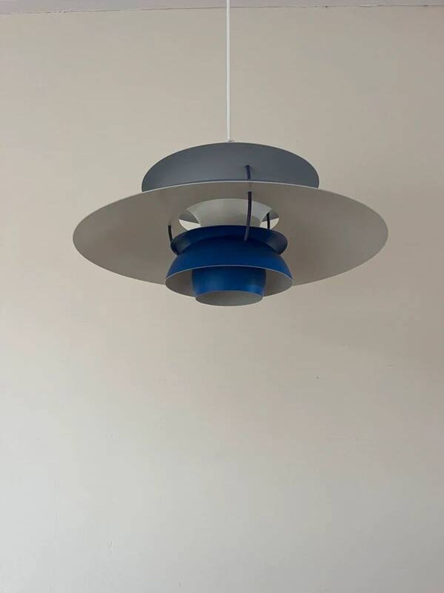 Vintage Louis Poulsen PH5 - very beautiful condition - Poul Henningsen