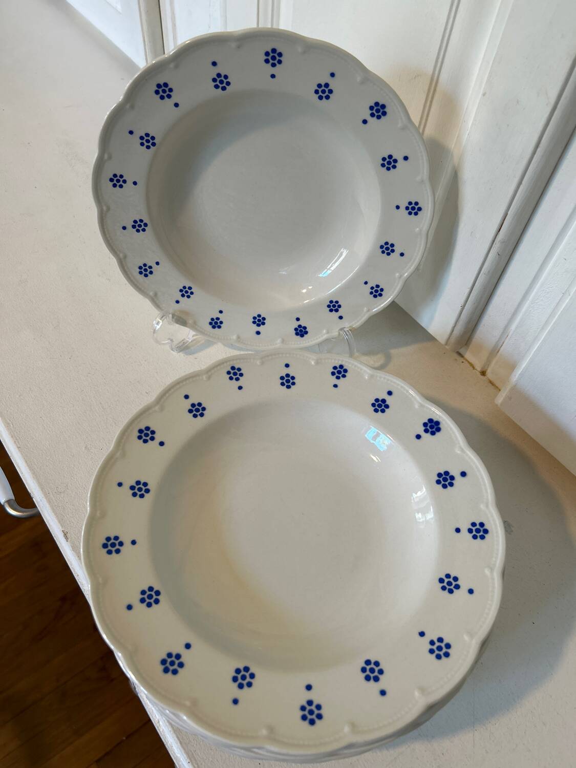 Set of 10 Boch La Louvière soup plates