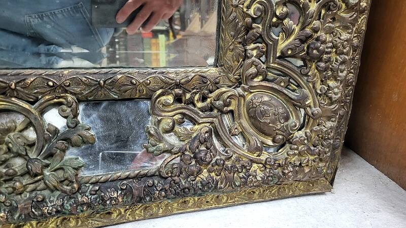 ANCIENT MIRROR WITH PARCLOSES FROM THE NAPOLEON III ERA