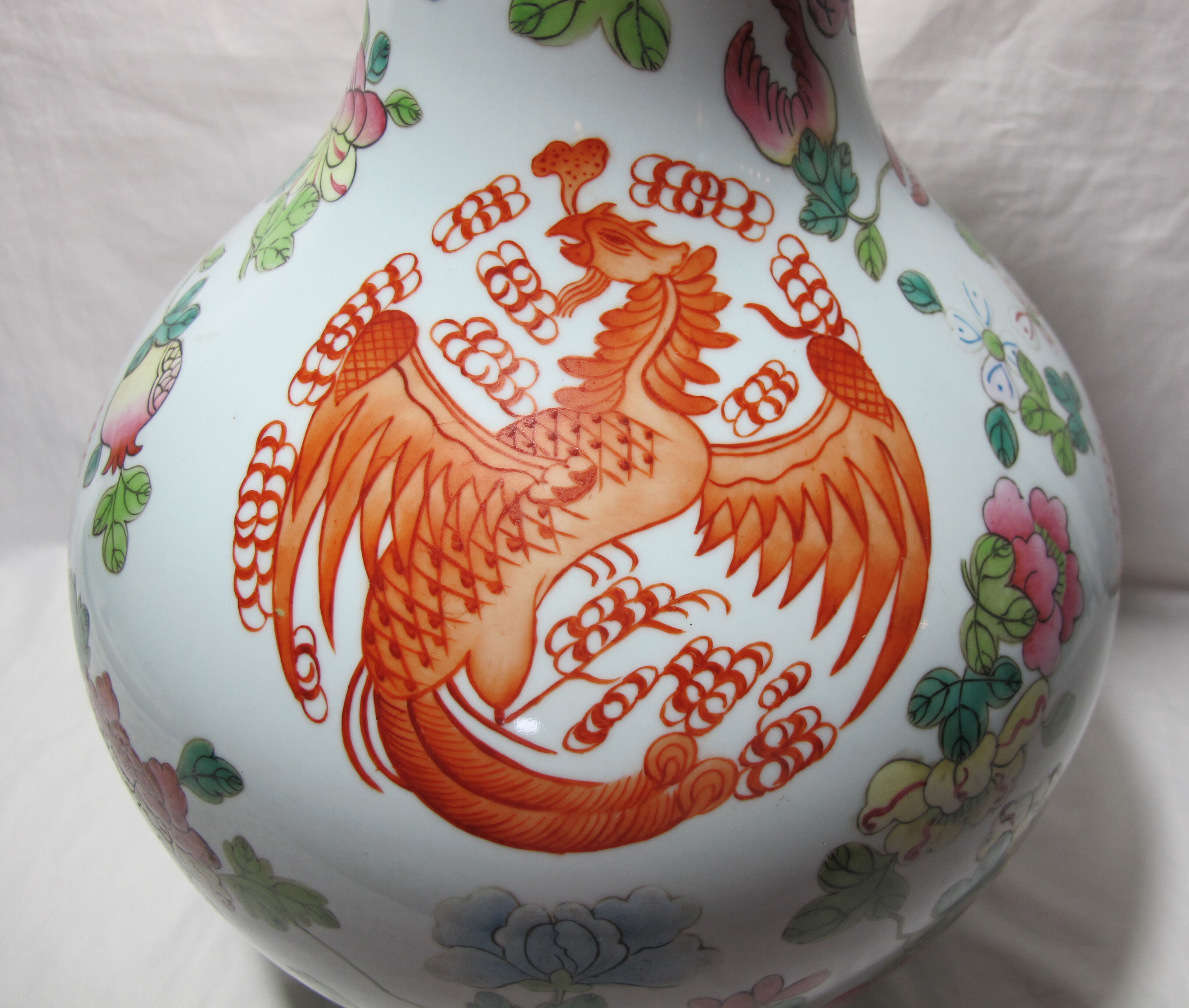 Large porcelain vase Chinese pink family China