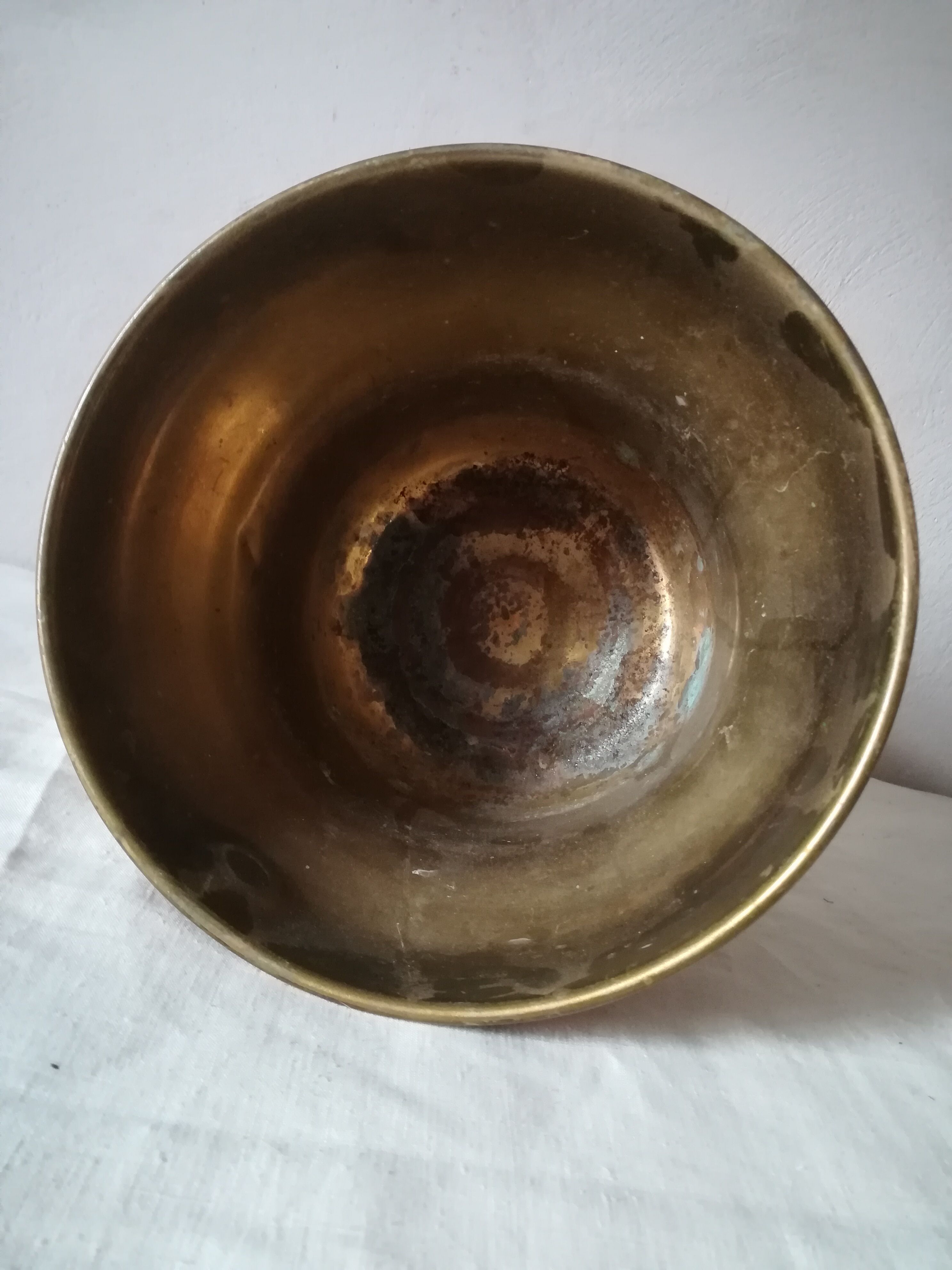Golden pot cover