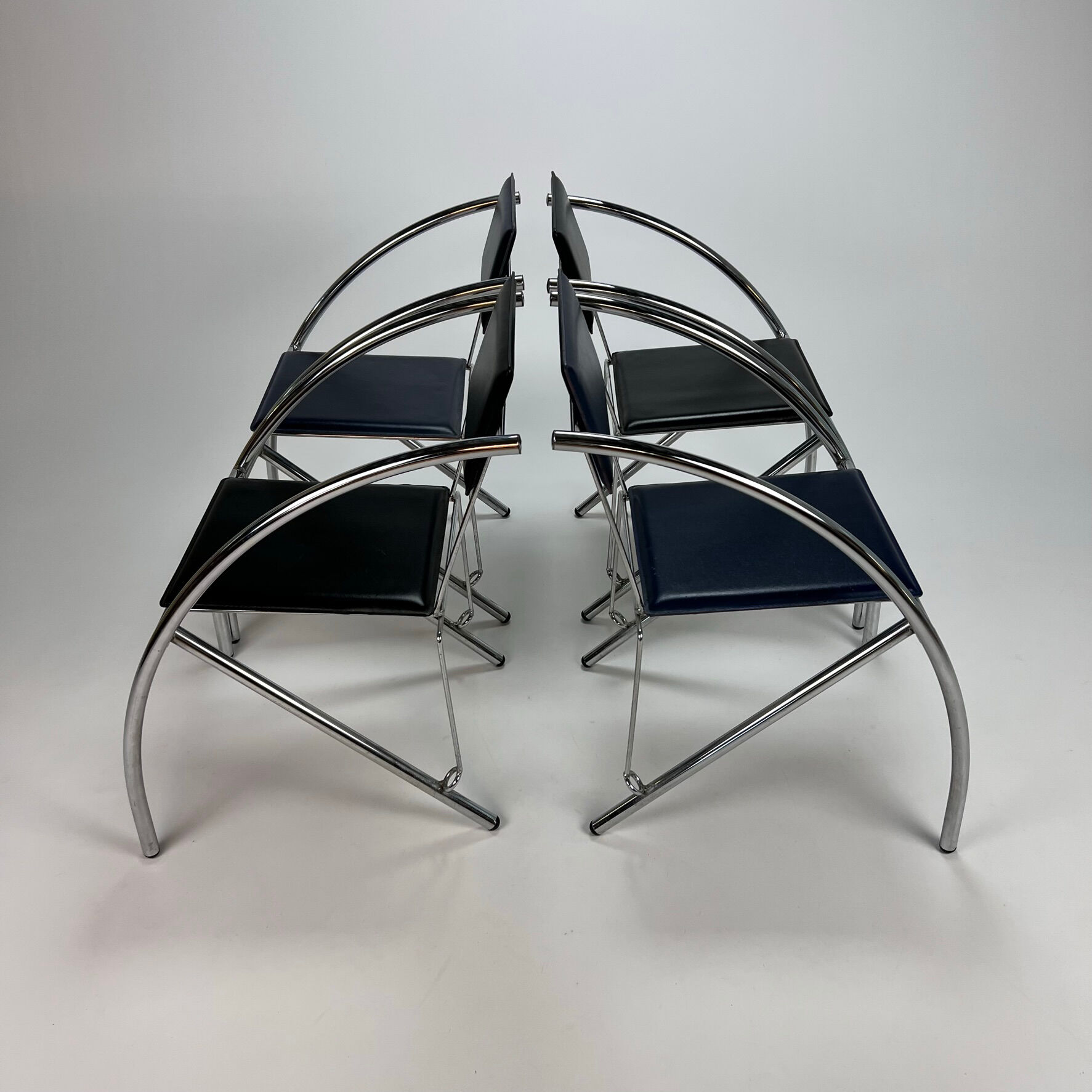 Set of 4 Postmodern Black and Blue and chrome tubular chairs, 1980s