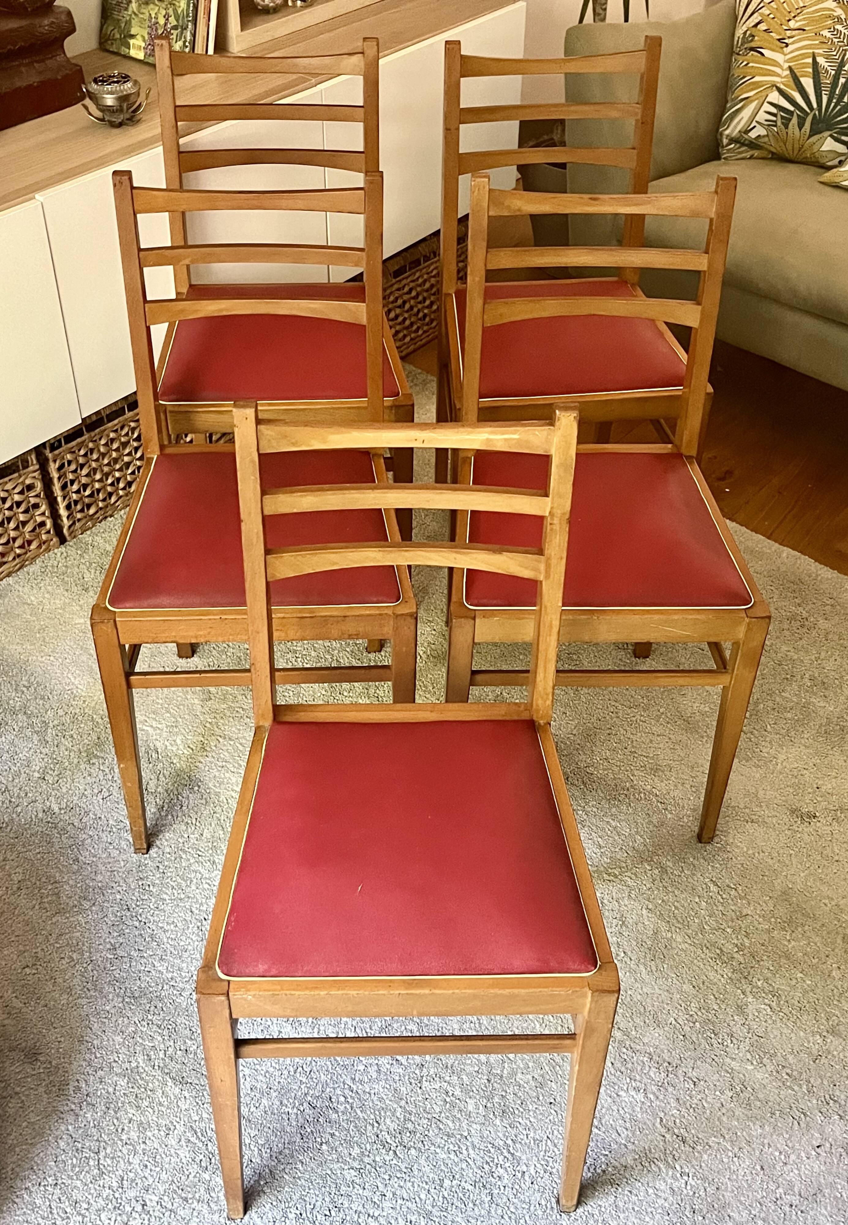 Set of 5 vintage chairs - Beech wood - Faux leather - 1950s