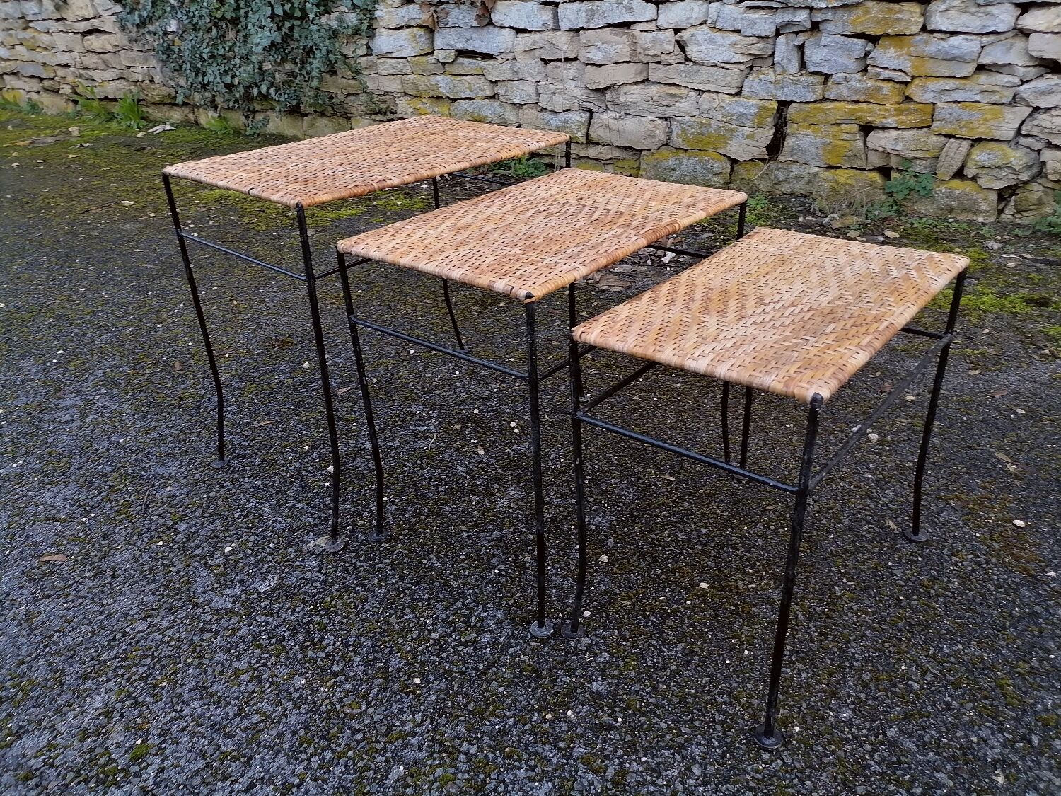 Nesting tables. vintage.