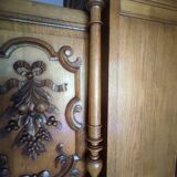 Armoire 2 corps style Henry 2 en noyer