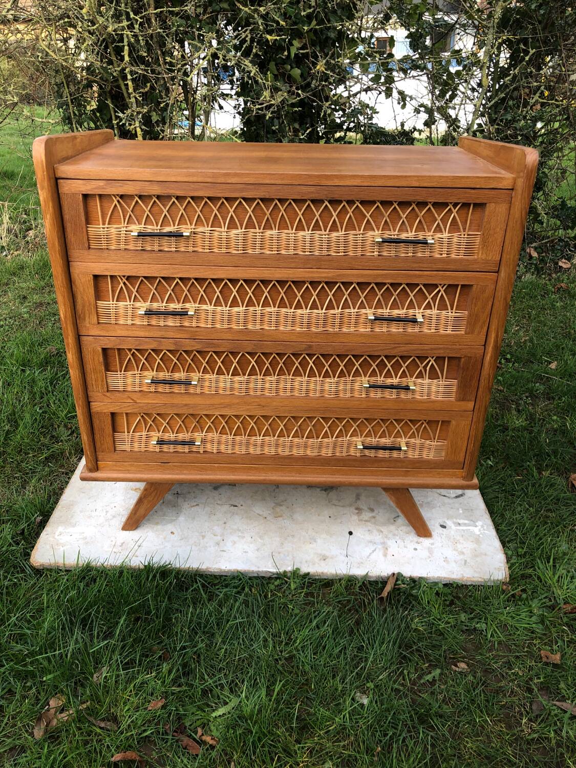 Vintage chest of drawers