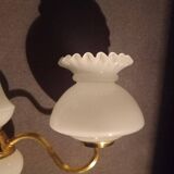 appliques murales laiton et opaline blanche