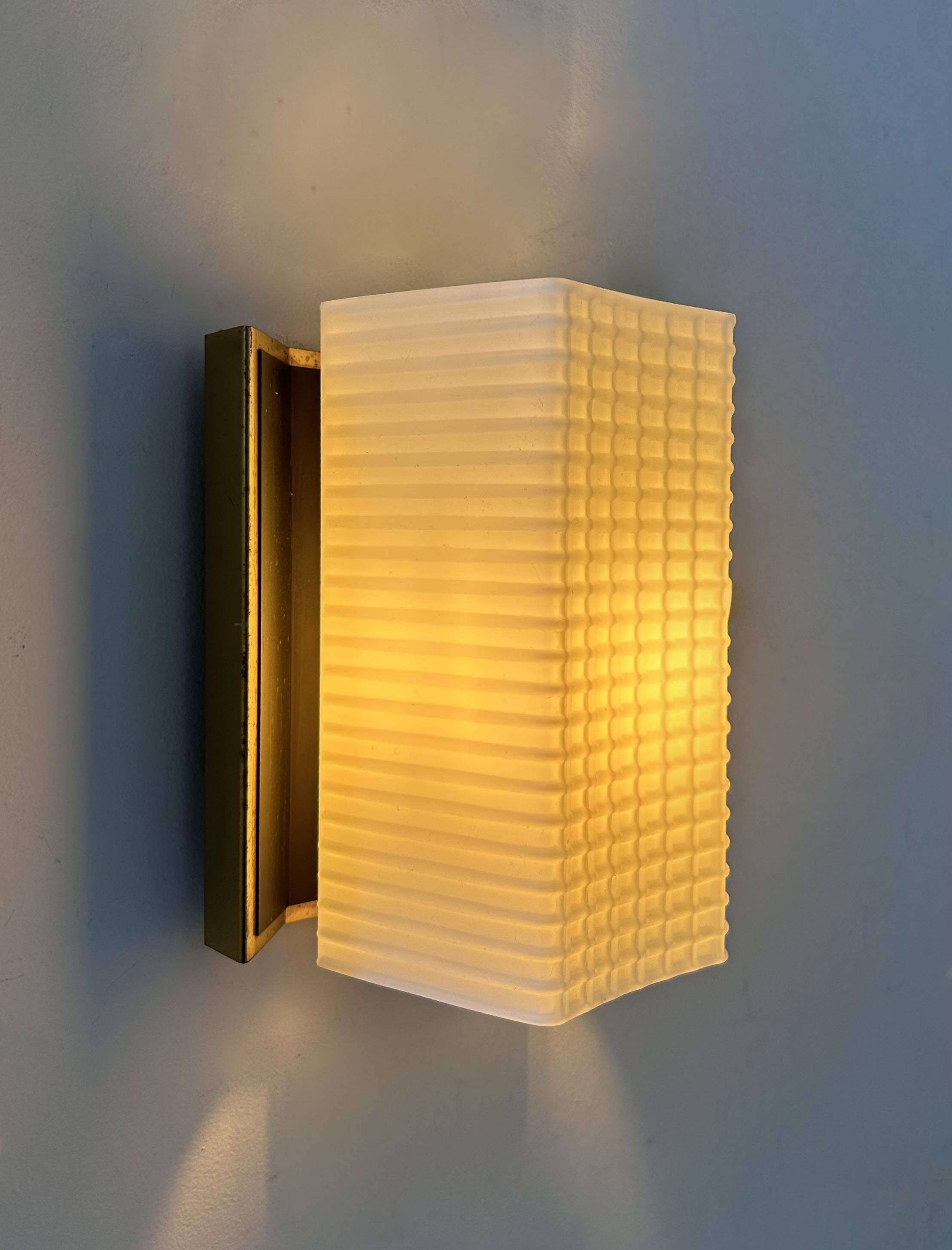 Vintage wall lamp, opaline and brass, France 1950