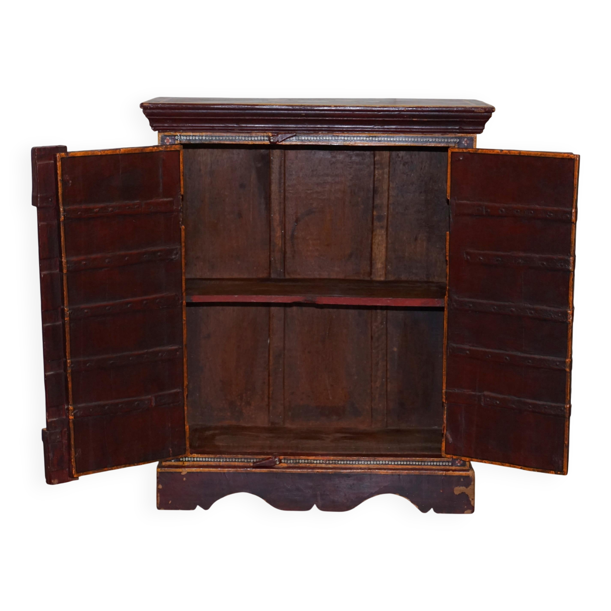 Buffet latéral peint à la main oriental circa 1900