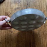Set of 2 metal snail dishes