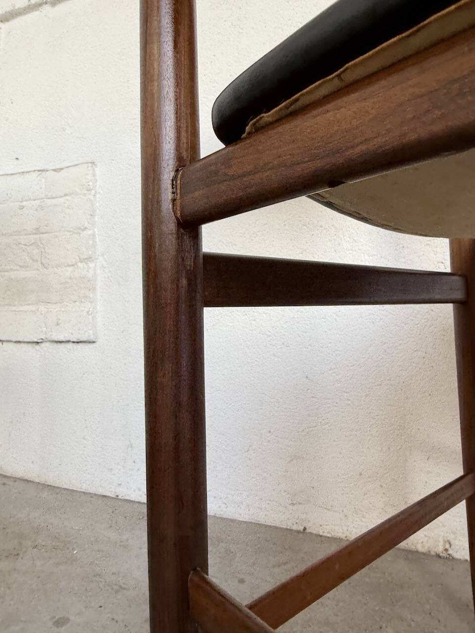 Set 4 chaises italiennes Gianfranco Frattini