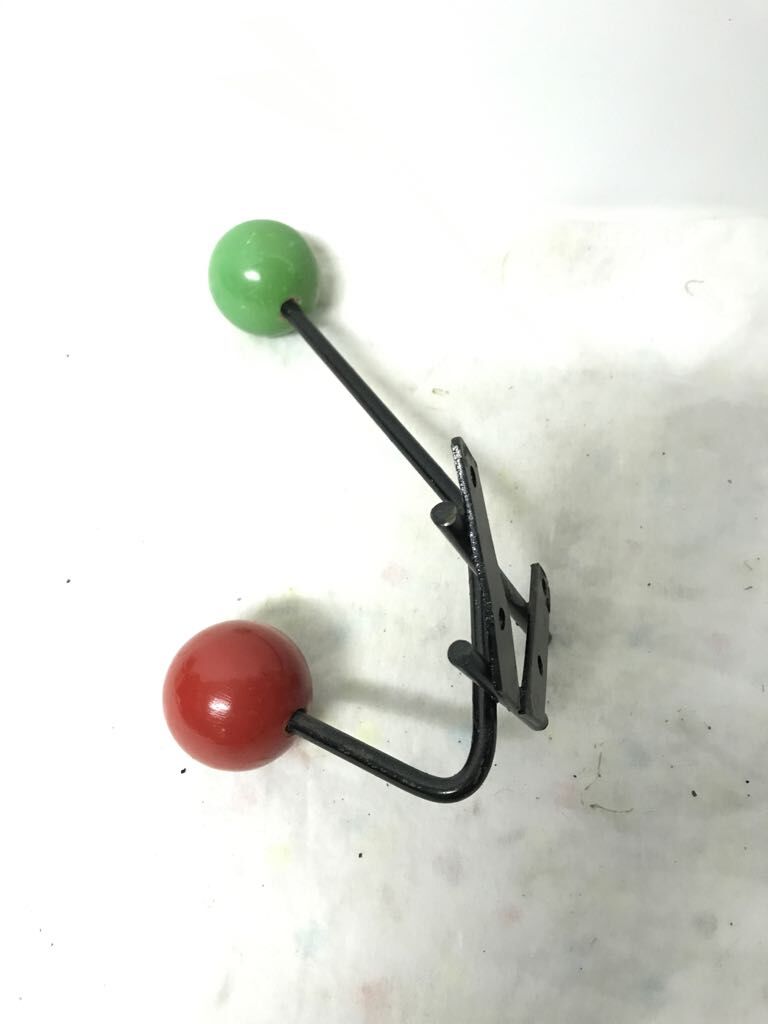 Door coats 60, 2 hooks