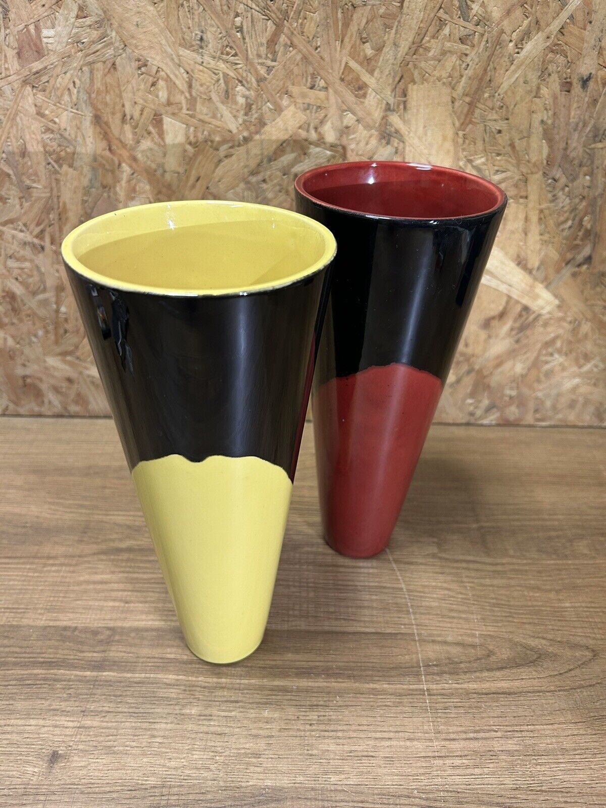 Pair of vases 70s, vintage black, yellow, red, deco pop, space age