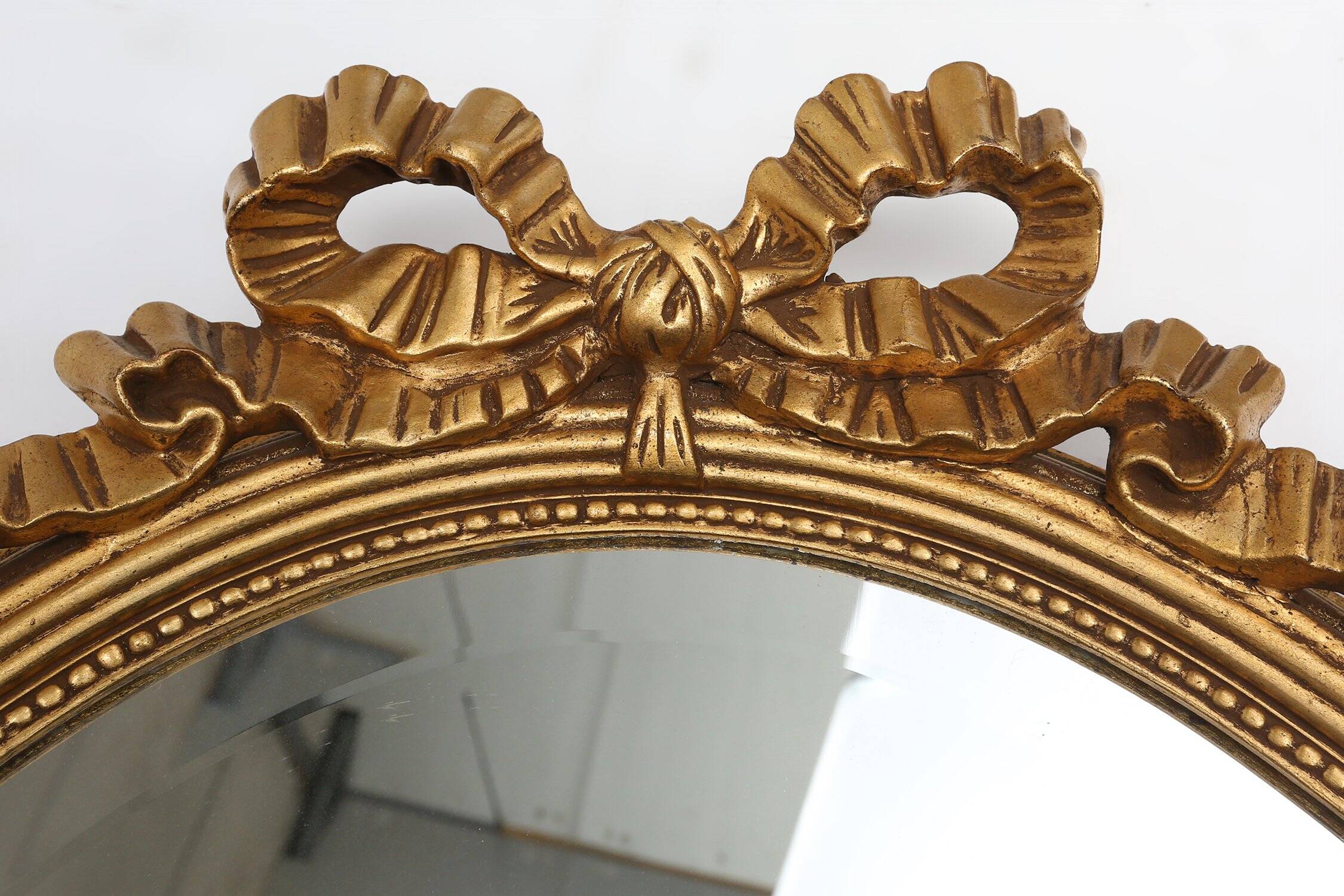 Large Antique Oval Gilt Mirror in Wood and Plaster, Belgium, 1900s