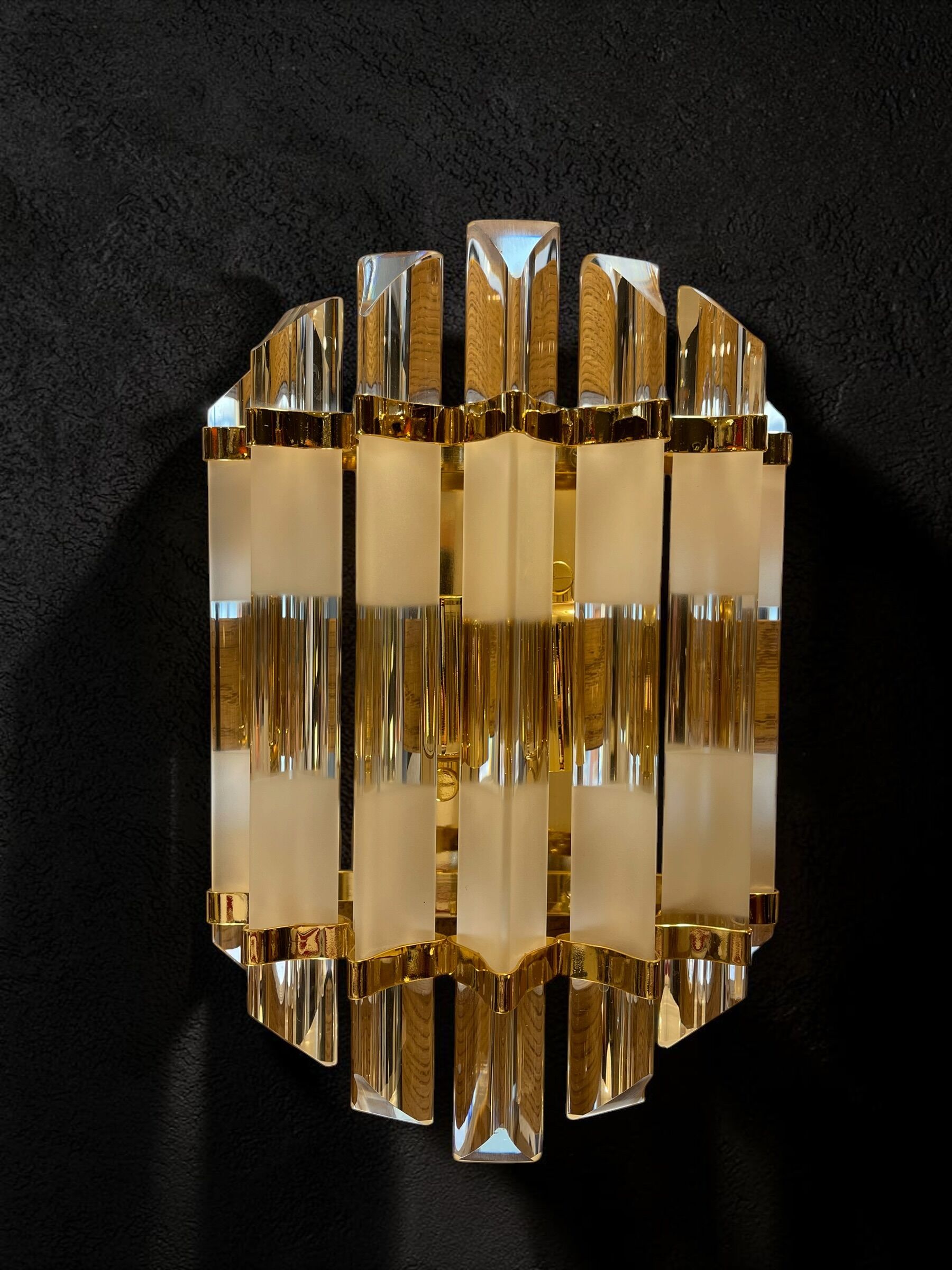 Pair of Venini wall lights 1980