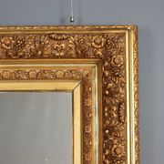 Miroir ancien en bois sculpté et doré, Italie, XIXe siècle