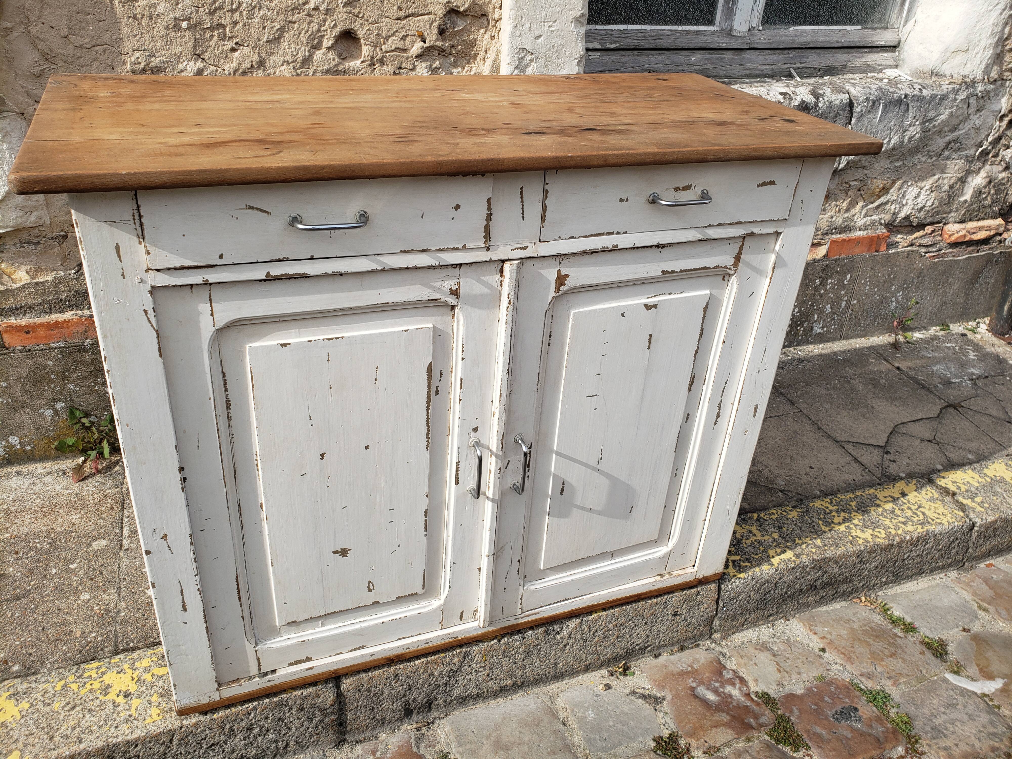 Parisian buffet off-white patina