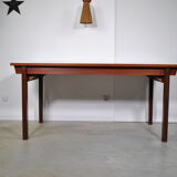 Extendable dining table in 1970 teak