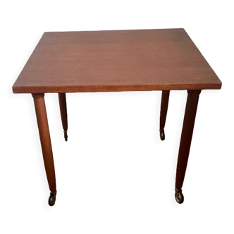 Table à roulettes