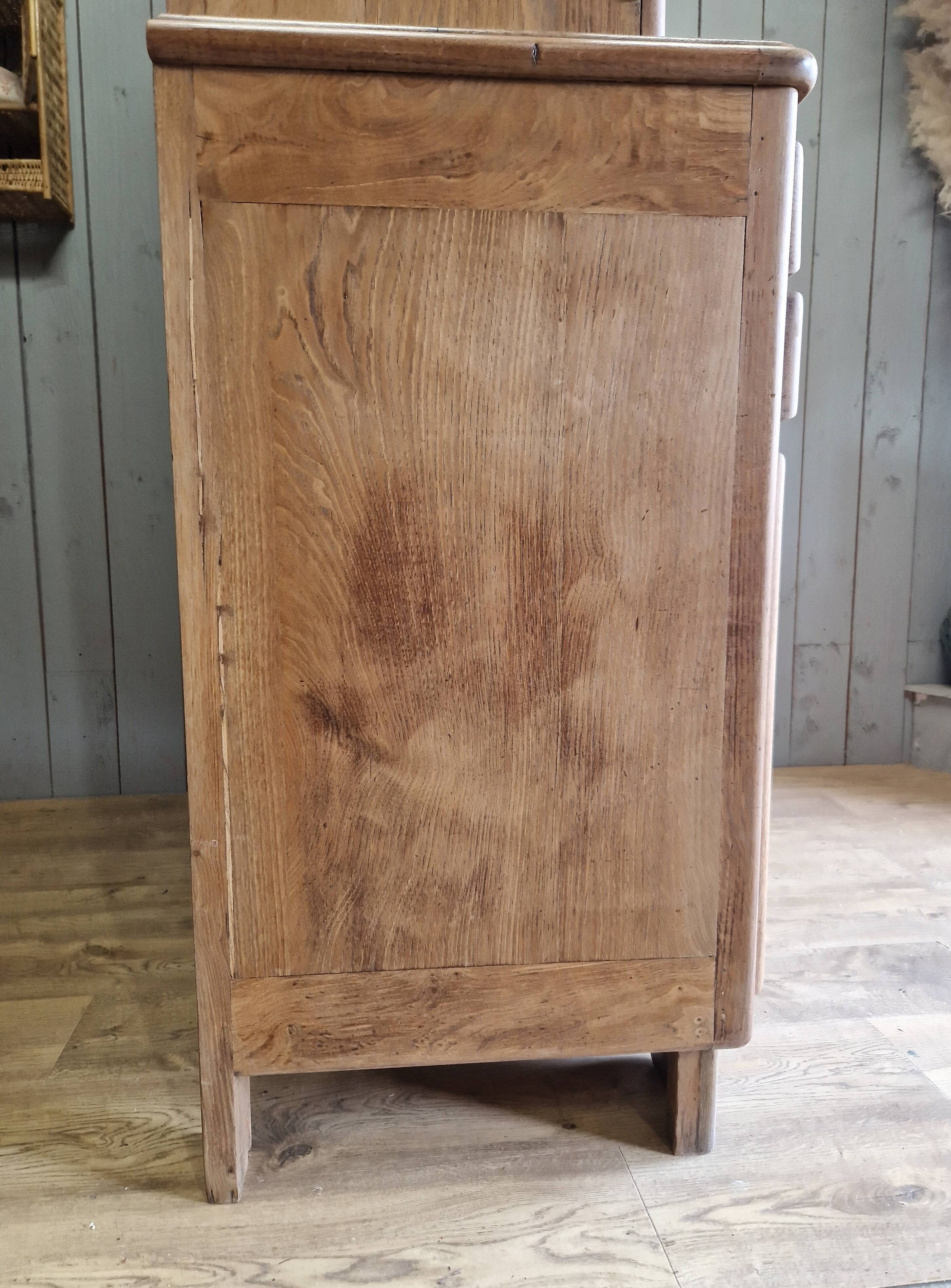 MADO oak dresser