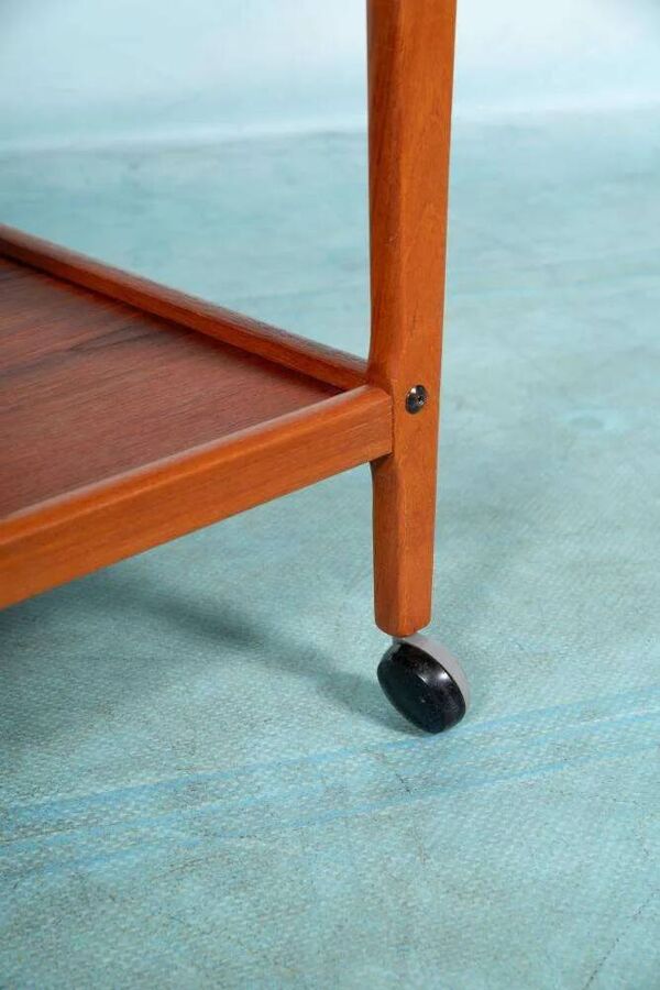 Chariot de service vintage minimaliste Deen design en teck, chariot de bar