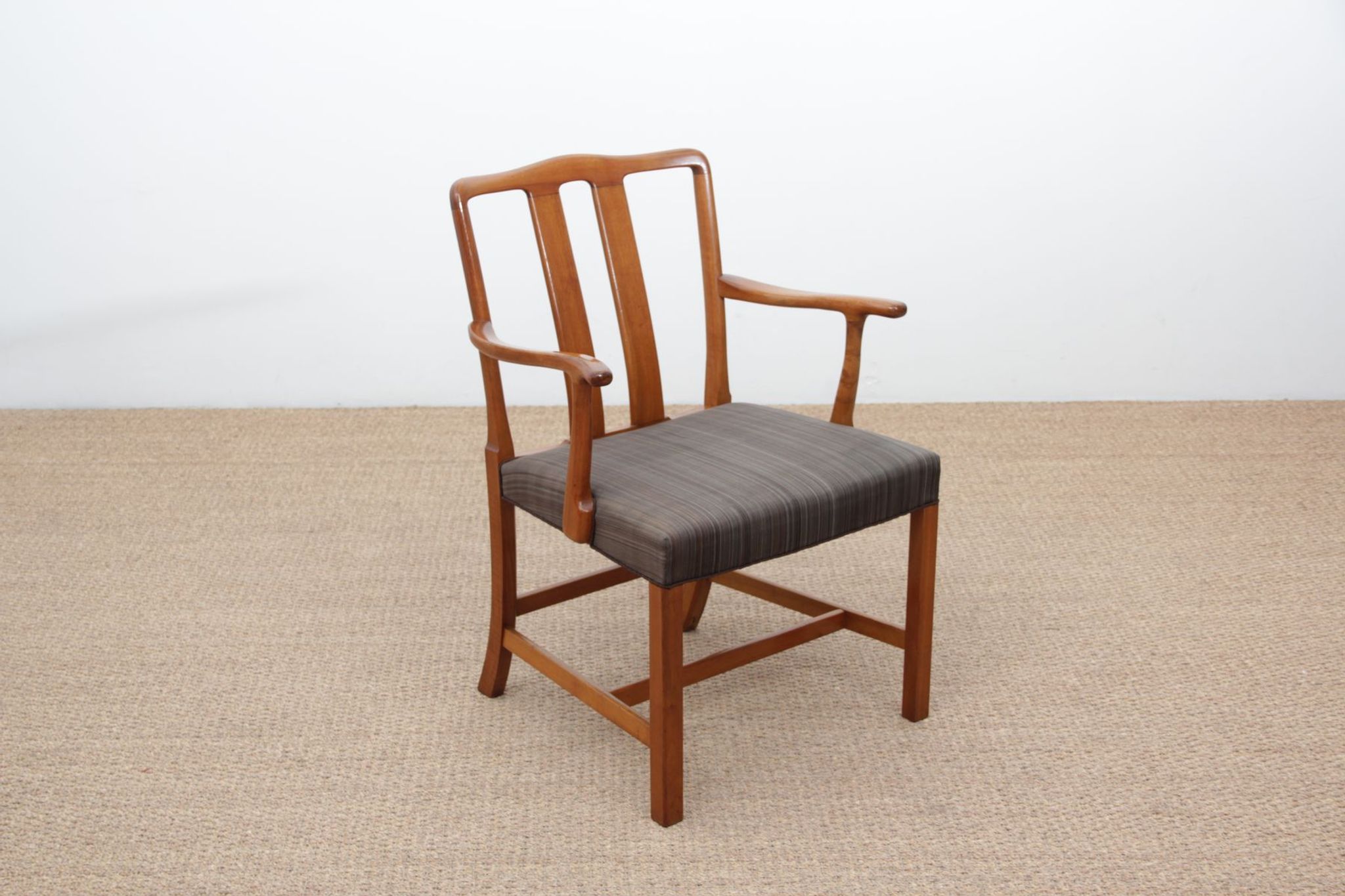 Fauteuils scandinaves FH43 par Ole Wanscher pour Fritz Hansen 1943