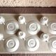 Six tasses et sous tasses en porcelaine blanche de Couleuvre des années 60-70