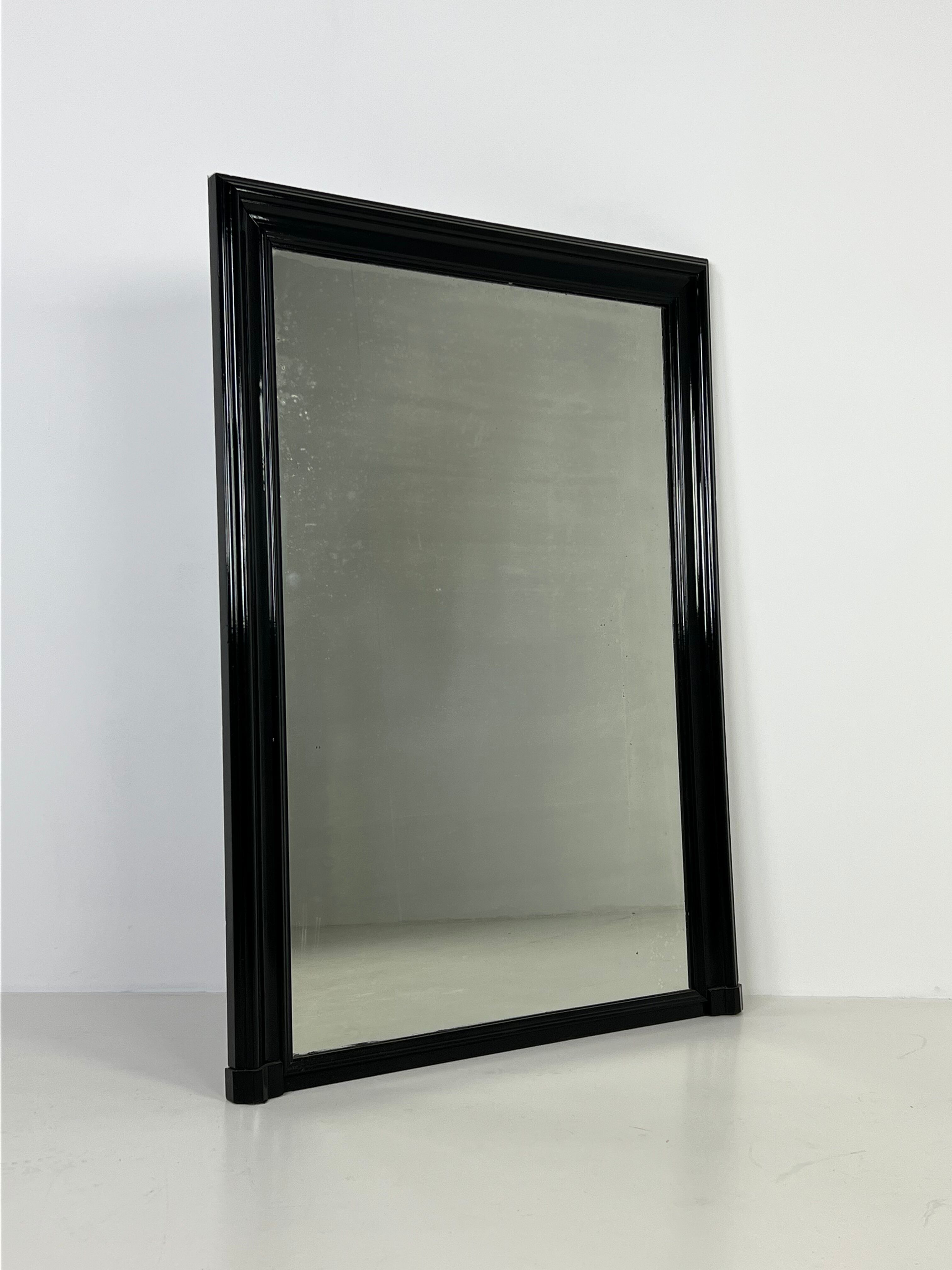 Mirror black French