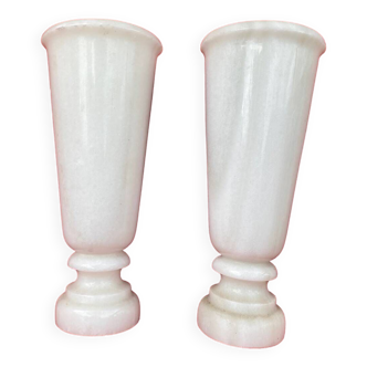 Paire de vases en marbre